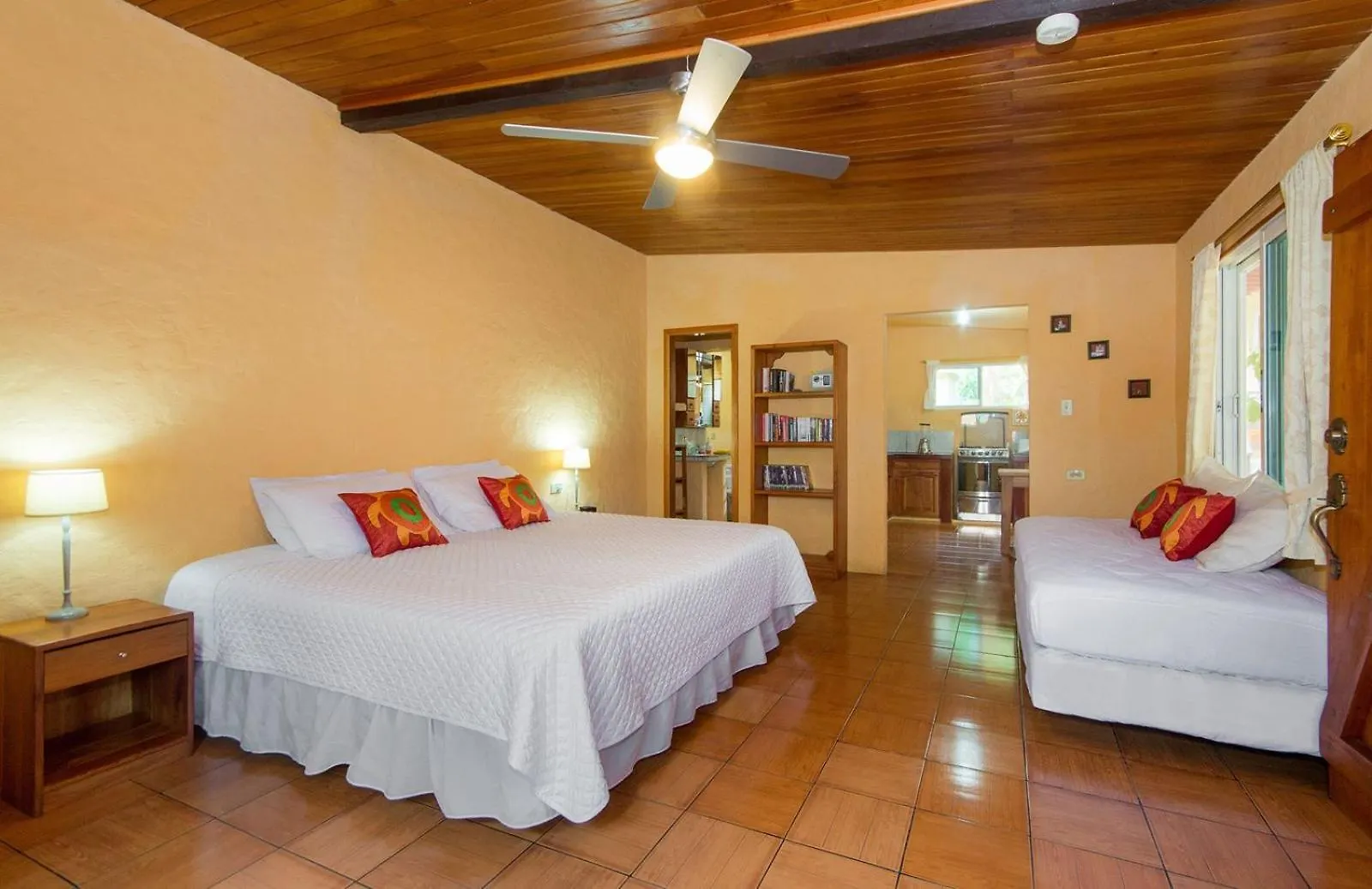 Darwins Corner Mini House Villa Puerto Ayora  Ecuador
